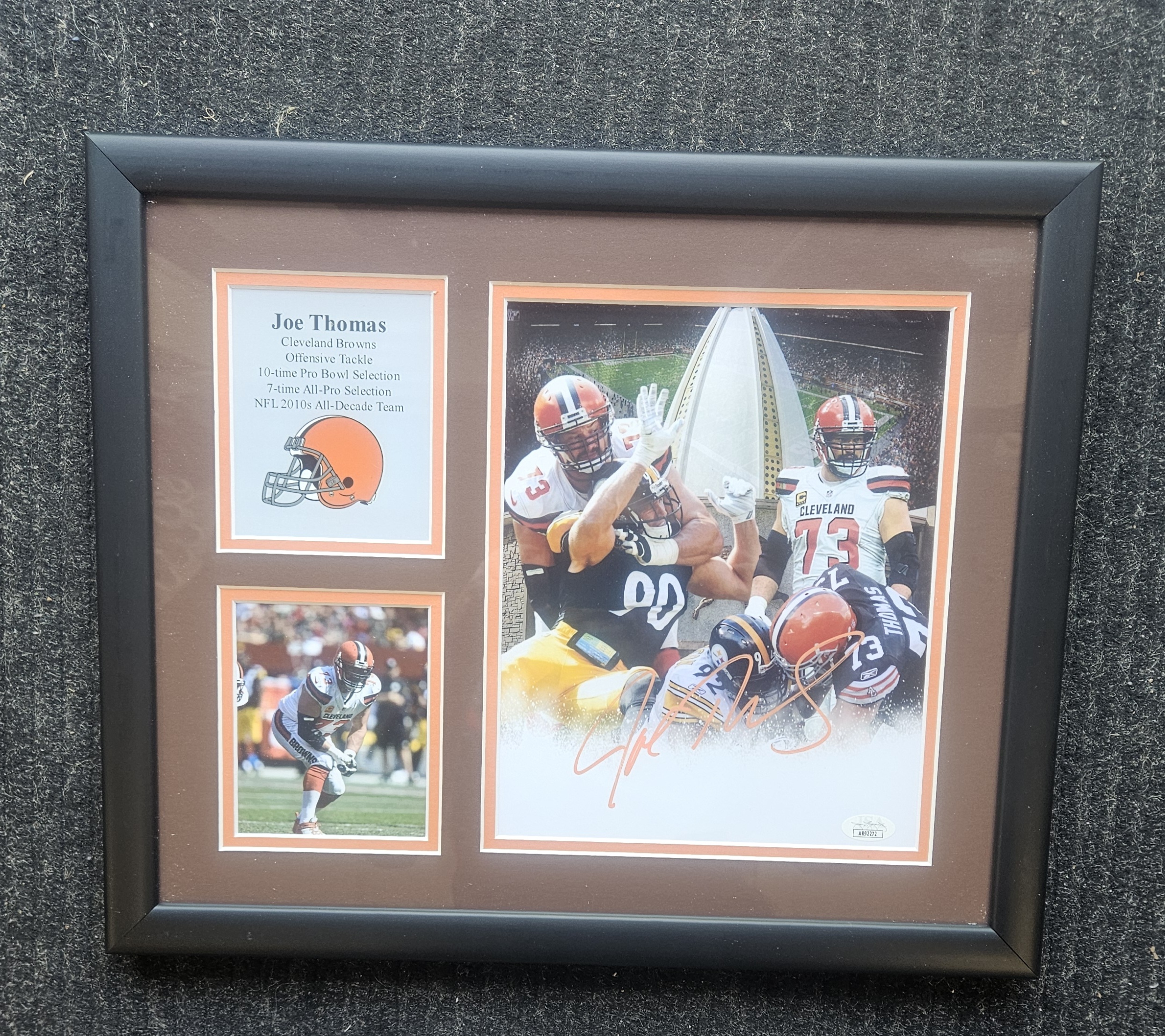Joe Thomas Signed and Framed 8×10 Hall Of Fame JSA – GPS Sports